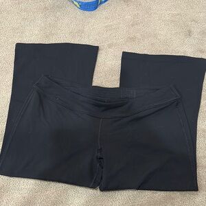 Black lululemon capri pants size 10